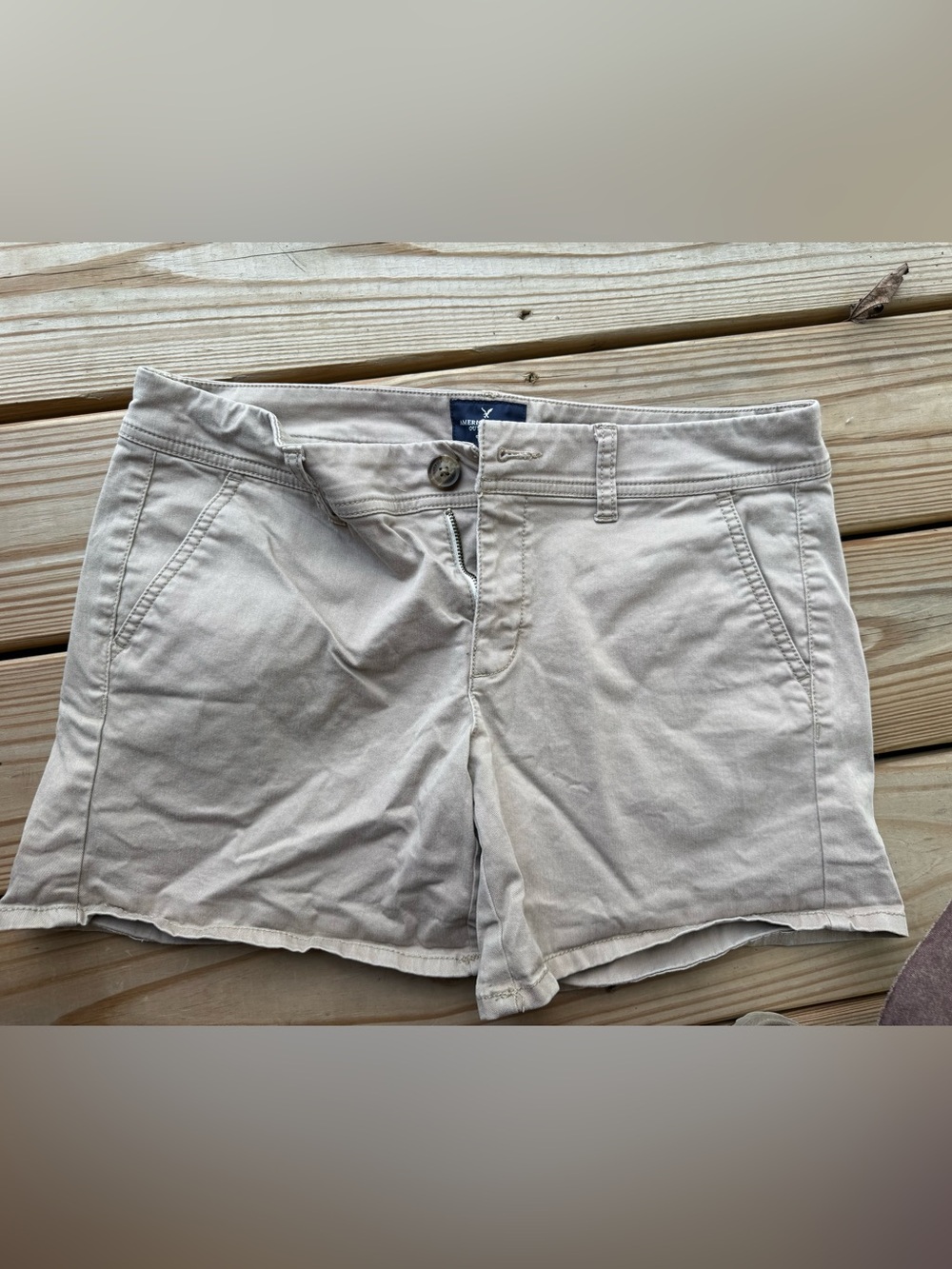 American Eagle Outfitters Men's Light Khaki Flat Front Shorts